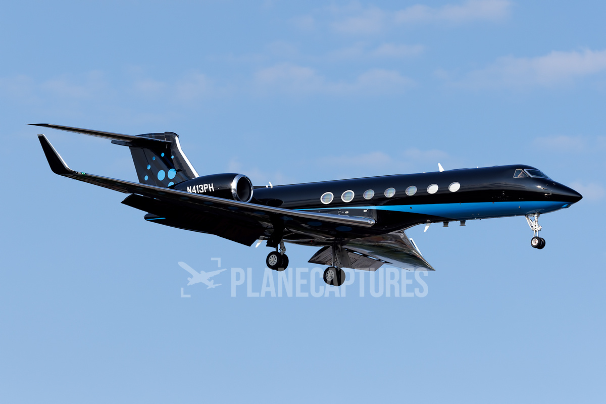 Untitled Gulfstream Aerospace G-V-SP Gulfstream G550 N413PH
