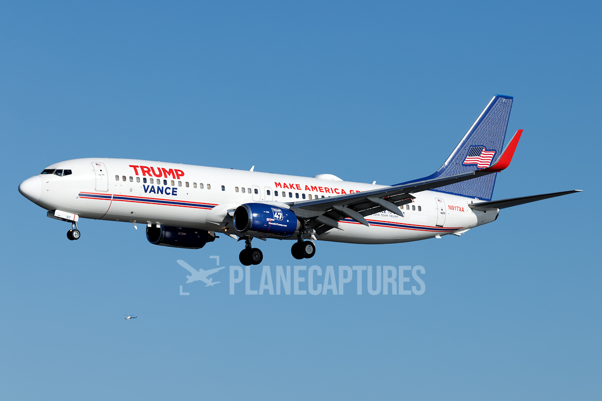 Eastern Air Express Boeing 737-86J N917XA | PlaneCaptures