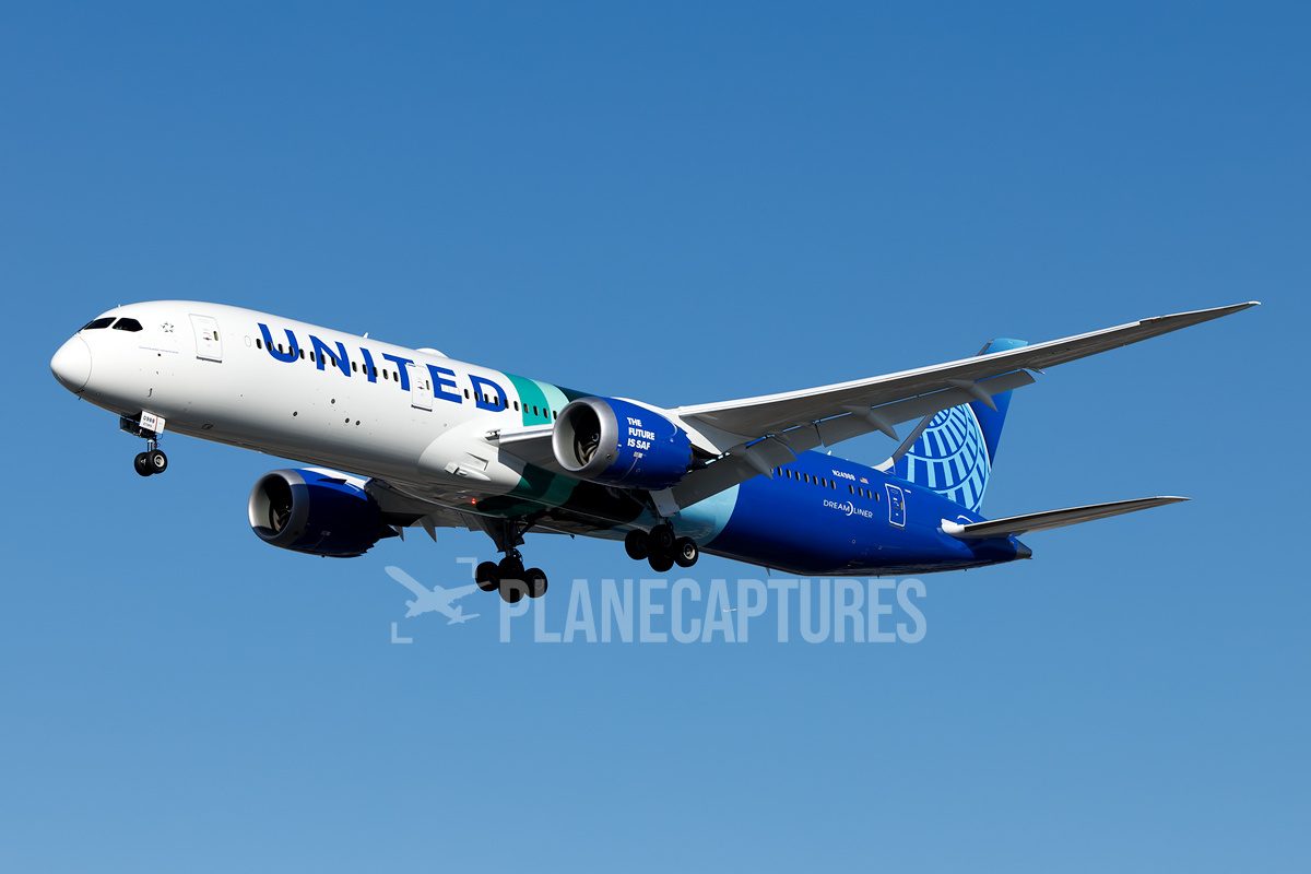 United Airlines Boeing 787-9 Dreamliner N24988 | PlaneCaptures
