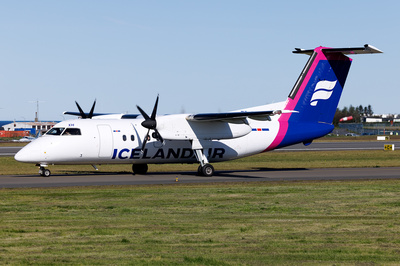 Bombardier DHC-8 Dash 8 | PlaneCaptures